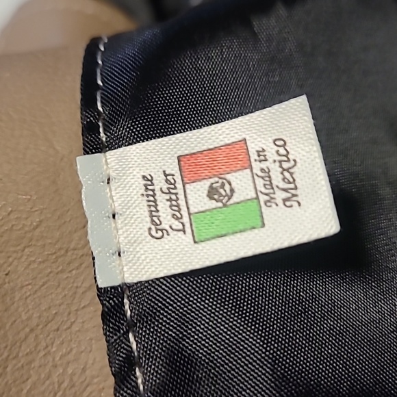 Genuine Leather purse - Picture 1 of 4